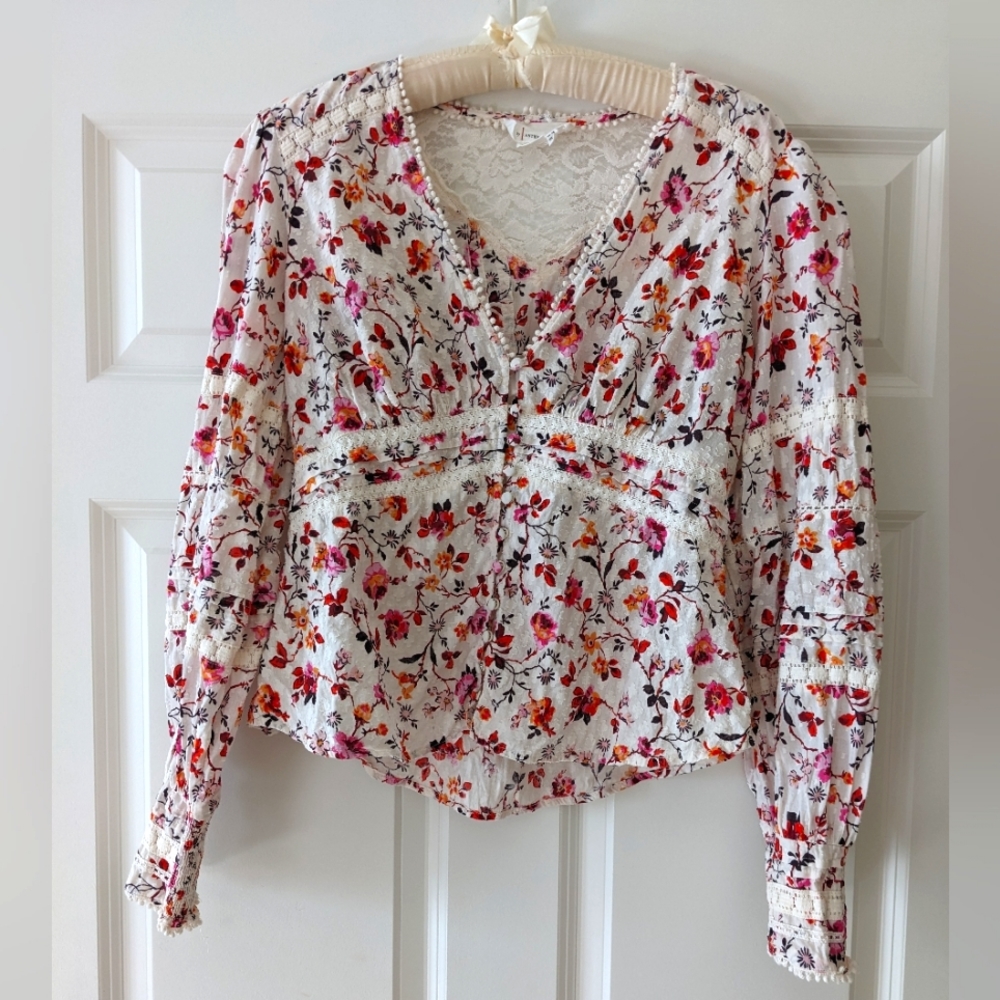 Anthropologie top cottagecore feminine lace coquette details romantic M …